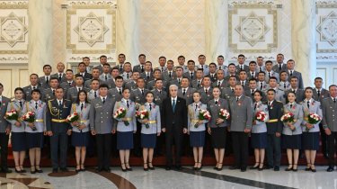 Триумф спецназа в Дубае: Токаев вручил награды чемпионам