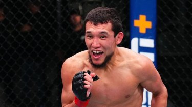 Казахстанец Алиби Идрис победил в дебютном бою в UFC (Видео)