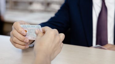 Права за 60 минут: в Казахстане упростили замену просроченных документов