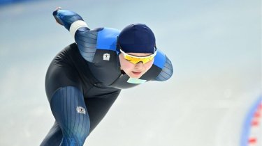 Казахстанская конькобежка стала трехкратной чемпионкой мира среди юниоров