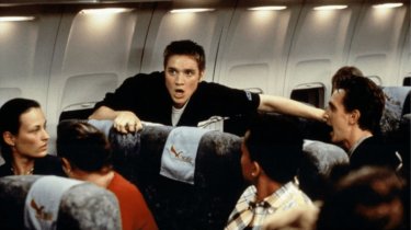 Врач «Кайрата» сорвал вылет из-за «бомбы» в аэропорту Астаны