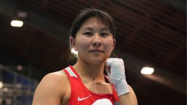 Лаура Есенкелди уступила узбекистанке в финале «Малого ЧМ» по боксу