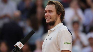 Александр Бублик вырвал победу и вышел в третий круг «Мастерса»