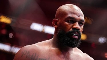 Почему супербой Джона Джонса не попал в кард UFC White House