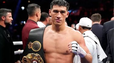 Дмитрий Бивол защитит титулы в один вечер с Усиком