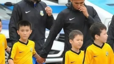 ФК «Каспий» рассказал историю болельщика, который стал игроком команды