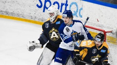 Определились все полуфиналисты чемпионата Казахстана по хоккею