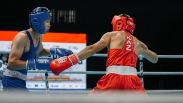 Казахстанский боксёр тремя нокдаунами взял медаль на Futures Cup
