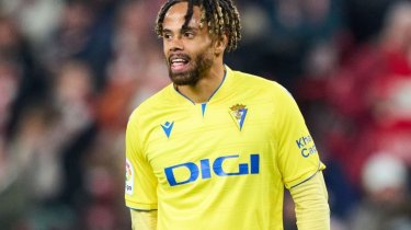 Экс-игрок Ла Лиги может перейти в шымкентский «Ордабасы»