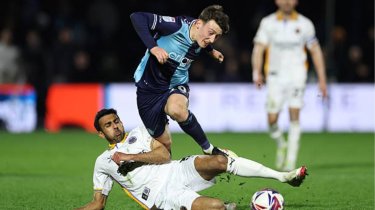 Клуб Михаила Ломтазде не сдержал натиск «Лутона» проиграл дома