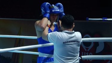 Казахстанец принес третье «серебро» в Futures Cup против Узбекистана