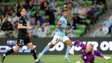 «Ордабасы» нацелился на атакующего универсала из Кипра