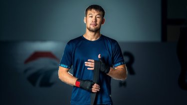 Рахмонов больше не первый: Мовсар Евлоев обогнал Шавката по рекорду UFC