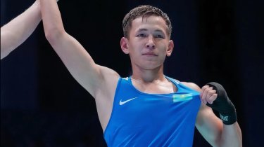 Двукратный чемпион Азии по боксу из Казахстана сменит весовую категорию