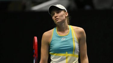 Поражение Рыбакиной, матч футбольной сборной, хоккейный чемпионат: дайджест за 27 марта.