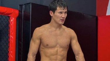 Еркебулан Токтар всухую проиграл Марселю на турнире Hype FC