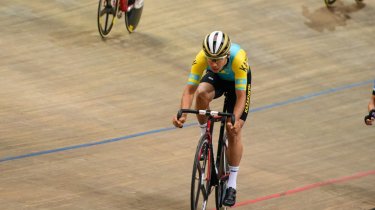 Казахстанец завоевал серебро чемпионата Азии по велоспорту