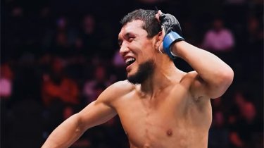 Казахстанского бойца лишили яркой победы в UFC