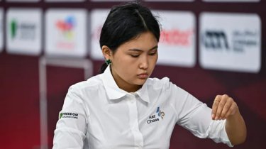 Бибисара Асаубаева сохранила лидерство на Турнире претенденток