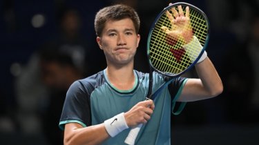 Бейбит Жукаев вышел в четвертьфинал челленджера в Мексике