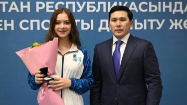 Спортсменов из ТОП-10 зимних Олимпийских и Паралимпийских игр наградили в Астане