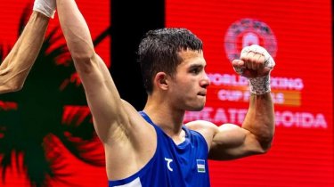 Узбекский боксер уничтожил кыргызстанца на Чемпионате Азии