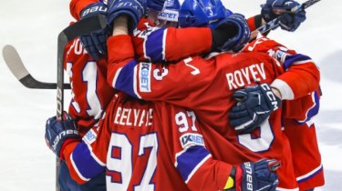 Девушка обвинила хоккеиста «Арлана» в применении физической силы