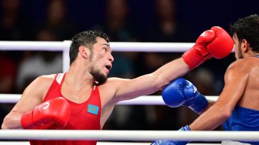 Нурбек Оралбай вышел в финал ЧА с победой над хозяином ринга