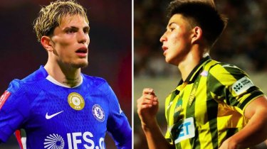 «Челси» решил продать звездного конкурента Дастана Сатпаева