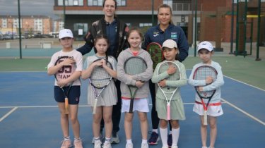 Данилина и Жиенбаева посетили комьюнити-центр в Косшы