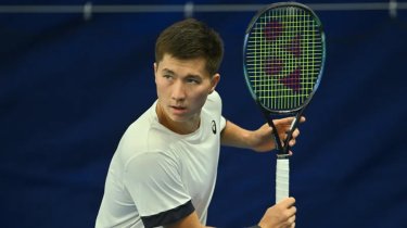 Бейбит Жукаев с победы стартовал на турнире в Мексике