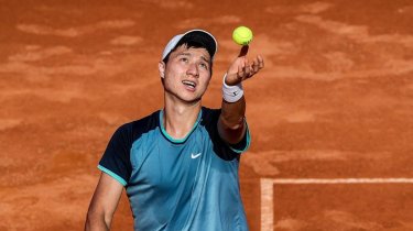 Казахстанский теннисист стартовал с уверенной победы на турнире в Мехико