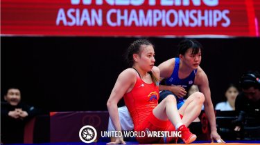 Казахстанки вышли в утешительные финалы на ЧА по женской борьбе