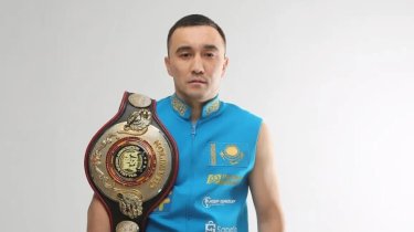 Титулованный боксер из Казахстана возвращается на ринг