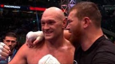 Тайсон Фьюри деклассировал Арсланбека Махмудова в Лондоне