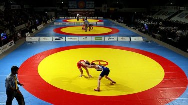 9-летний борец из Узбекистана поразил фанатов своей физической формой (видео)