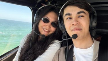 Бибисара Асаубаева рассказала о чувствах к Синдарову