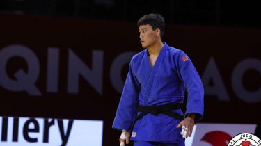 Адилет Алмат принес Казахстану первое золото ЧА по дзюдо