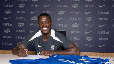 «Челси» продлил контракт со своим лидером до 2033 года
