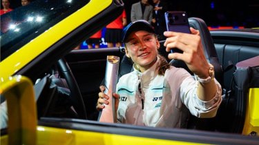 Елена Рыбакина сократила отставание от Арины Соболенко в рейтинге WTA