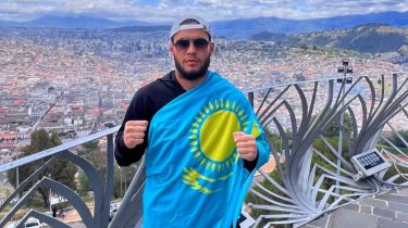 Казахстанский боец Джуманов проведет бой в Эквадоре