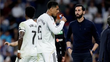 Арбелоа пытается объединить игроков «Реала» и созвал собрание