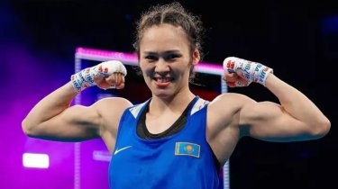 Алуа Балкибекова вышла в четвертьфинал Кубка мира по боксу