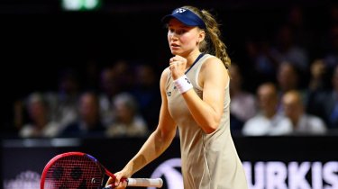 Матчи Рыбакиной и Путинцевой, европейские чемпионаты: главные спортивные события 24 апреля