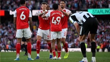 «Арсенал» вернул себе лидерство в АПЛ благодаря голу Эзе