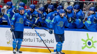 Казахстан вырвал победу у Польши на чемпионате мира по хоккею