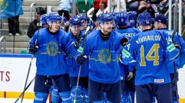 Казахстан досрочно выиграл «золото» и вернулся в элиту мирового хоккея