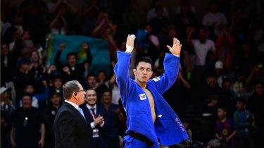 Жалгас Кайролла завоевал золото на турнире Grand Slam в Астане