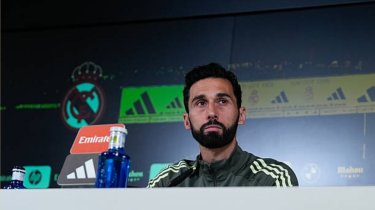 Игроки «Реала» открыто оскорбляют Арбелоа перед Эль-Класико