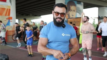 Айтым Жакупов и IBA подарили 5 миллионов тенге последнему ветерану Астаны